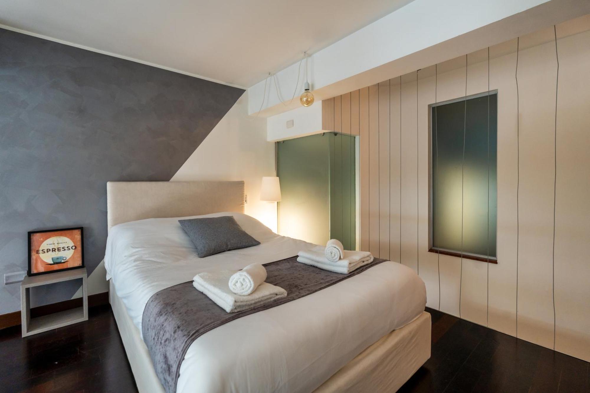 Loft Elegante In Centro Milano In Zona Signorile - Davanti Alla Metro Ngoại thất bức ảnh