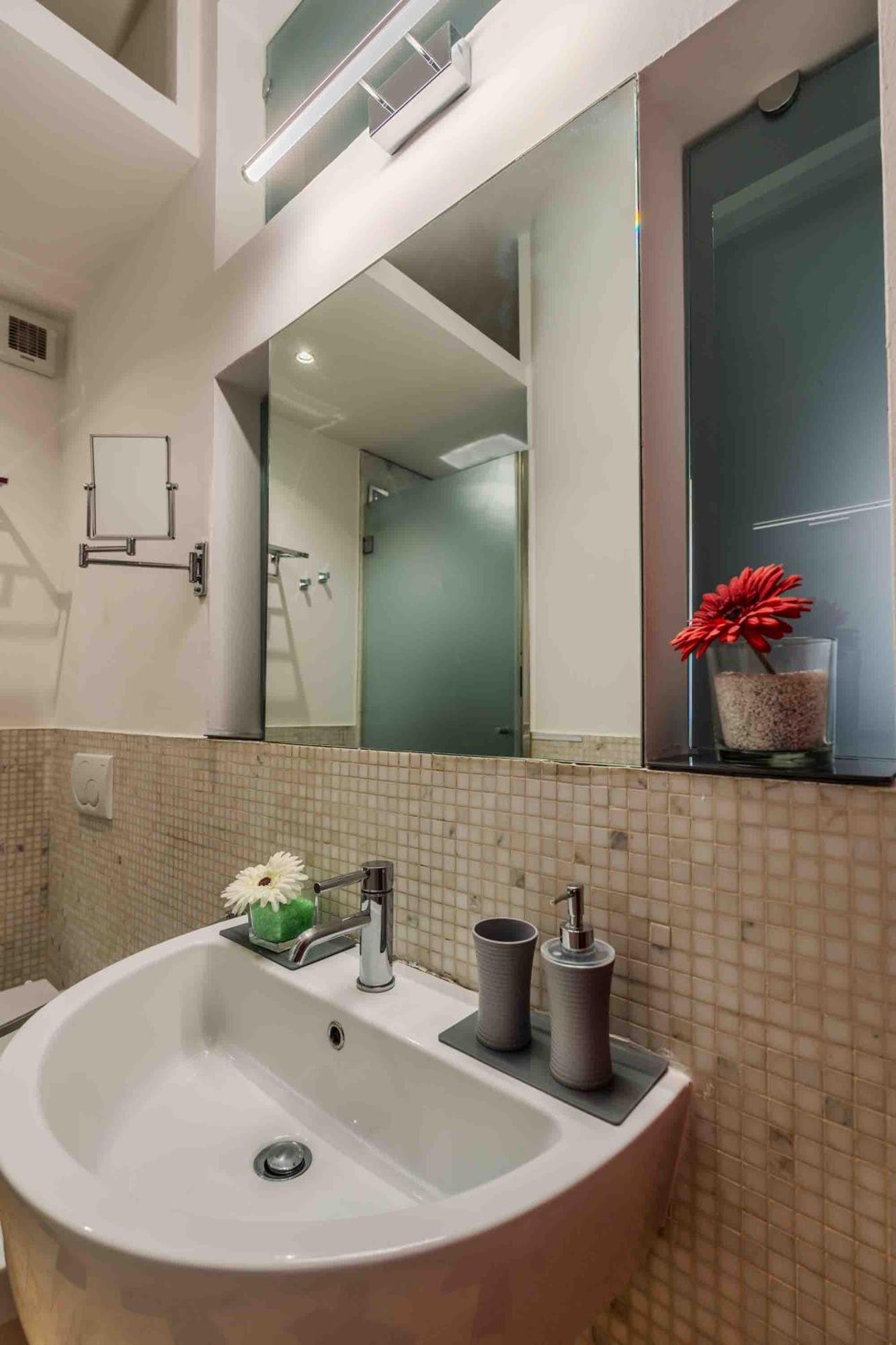 Loft Elegante In Centro Milano In Zona Signorile - Davanti Alla Metro Ngoại thất bức ảnh
